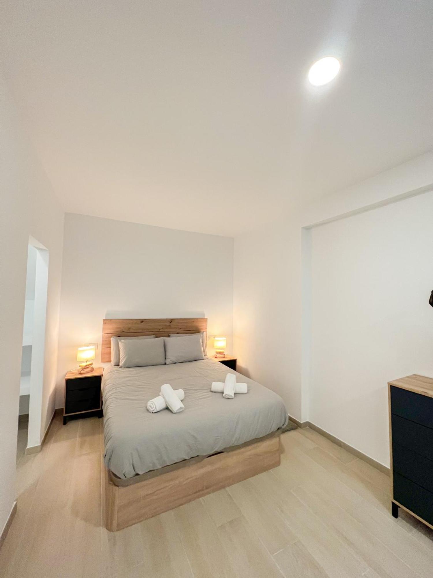 Cozy And Modern Family Flat Carihuela Daire Torremolinos Dış mekan fotoğraf
