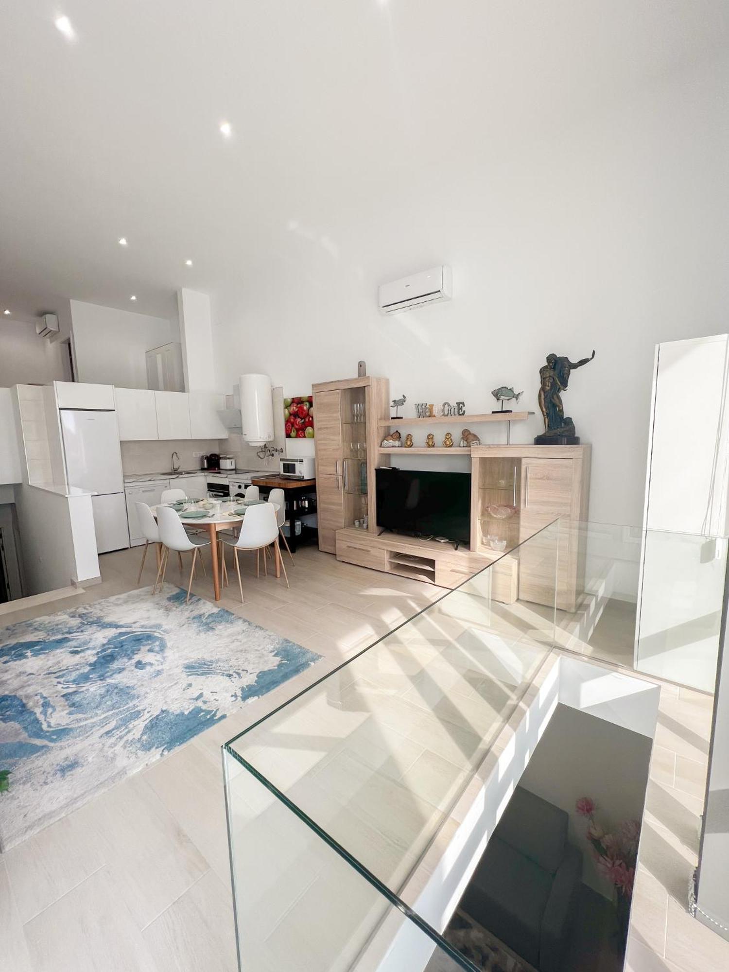 Cozy And Modern Family Flat Carihuela Daire Torremolinos Dış mekan fotoğraf