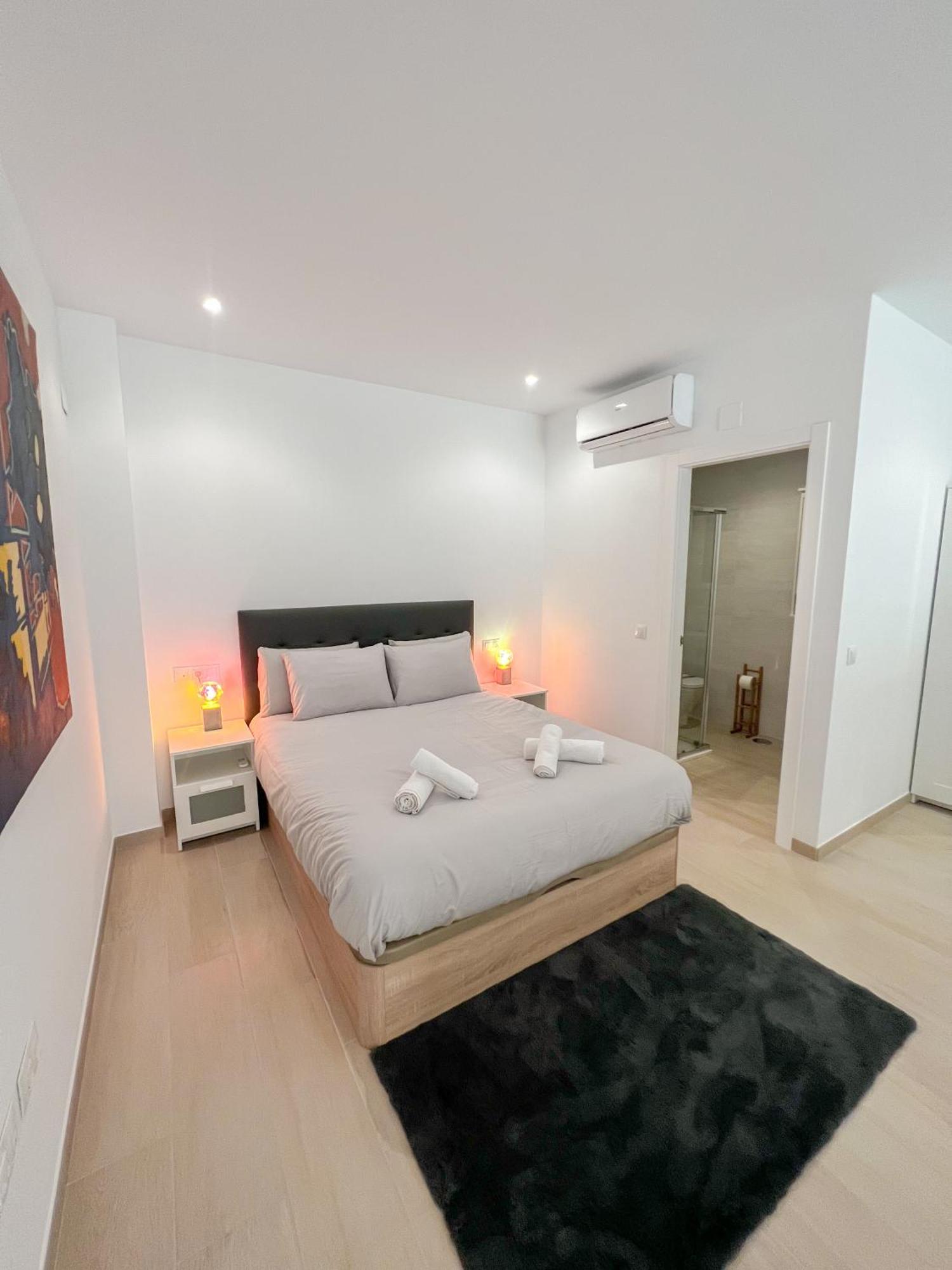 Cozy And Modern Family Flat Carihuela Daire Torremolinos Dış mekan fotoğraf