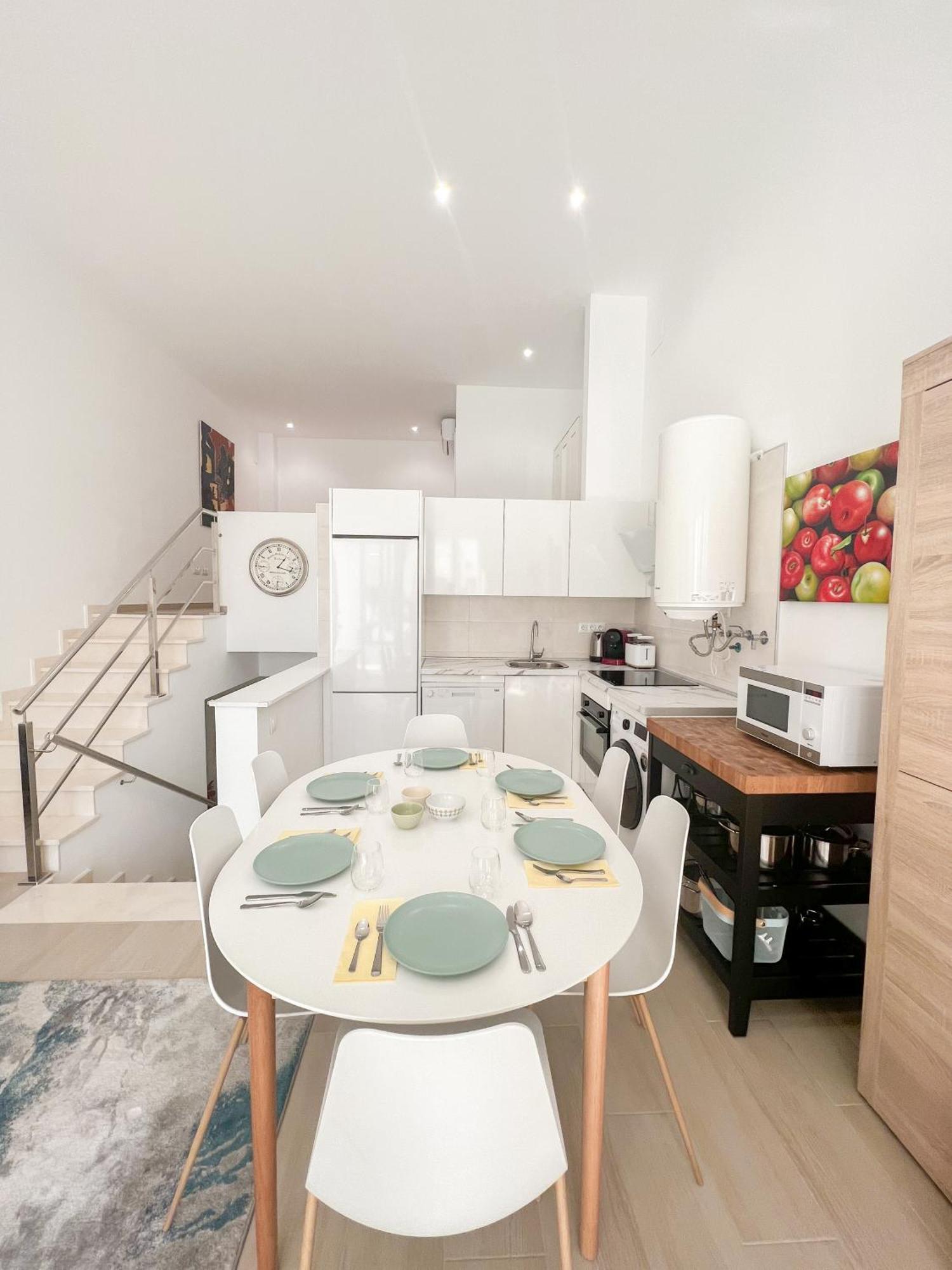 Cozy And Modern Family Flat Carihuela Daire Torremolinos Dış mekan fotoğraf