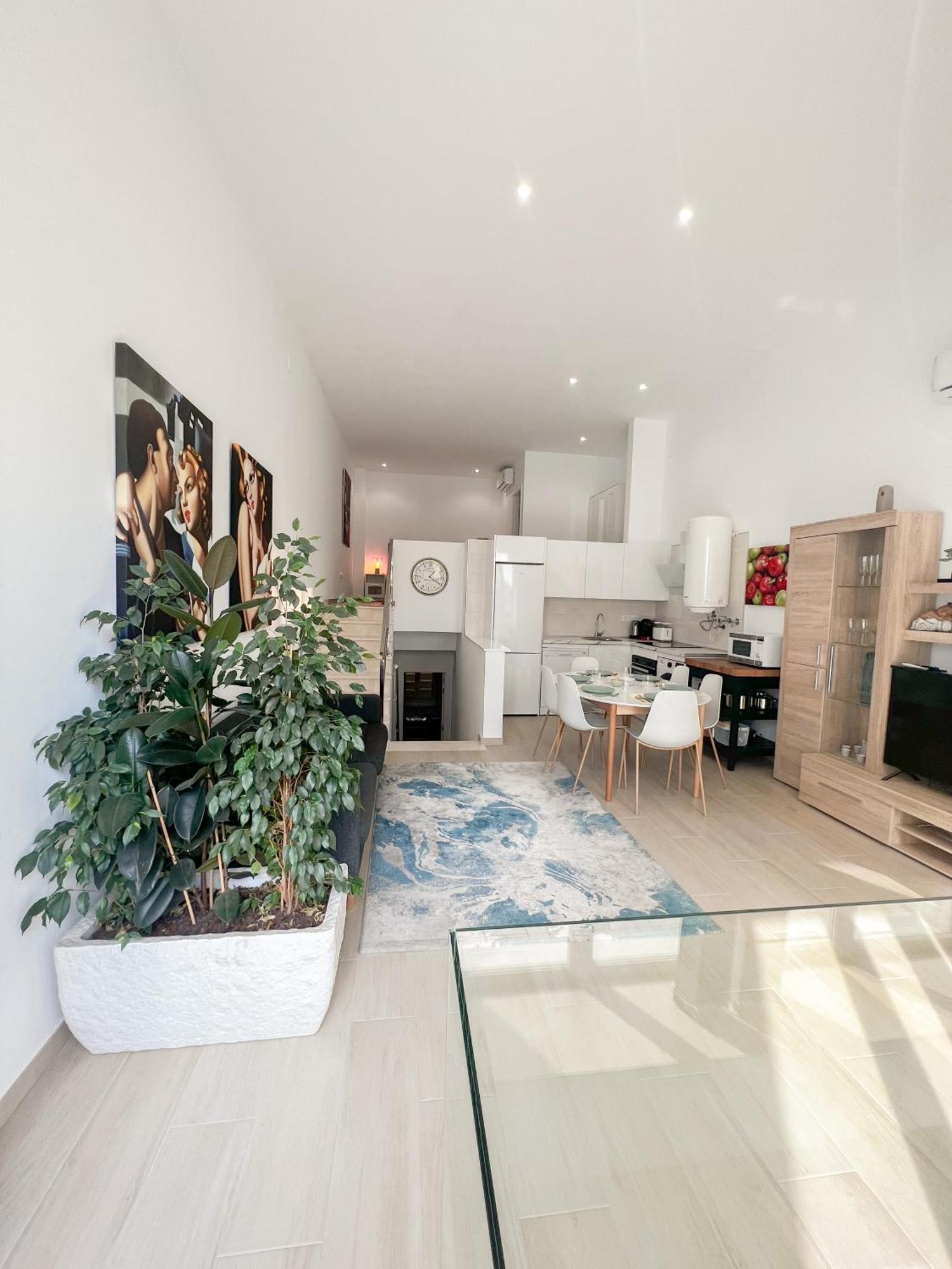 Cozy And Modern Family Flat Carihuela Daire Torremolinos Dış mekan fotoğraf