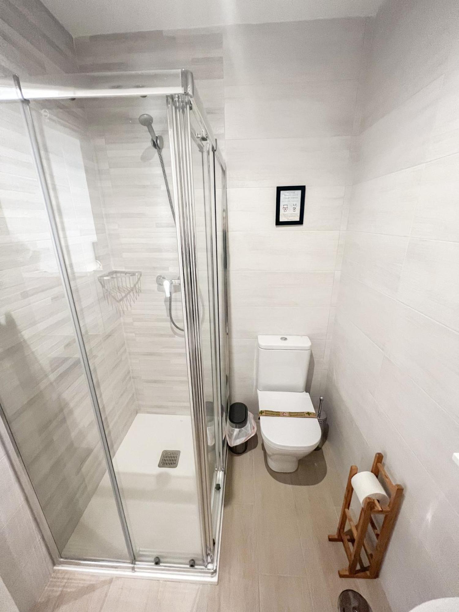 Cozy And Modern Family Flat Carihuela Daire Torremolinos Dış mekan fotoğraf